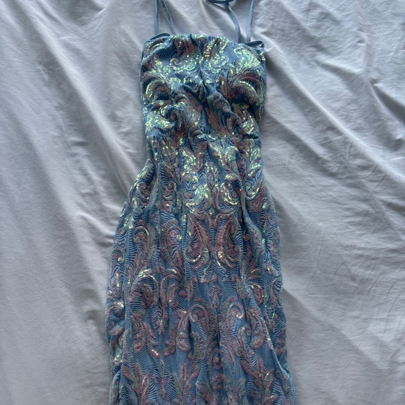 Windsor - Karley Formal Sequin Low Back Midi Dress - Picture 2 of 2